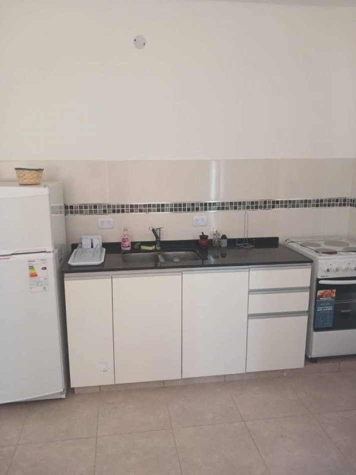 CASA TOTALMENTE AMOBLADA 